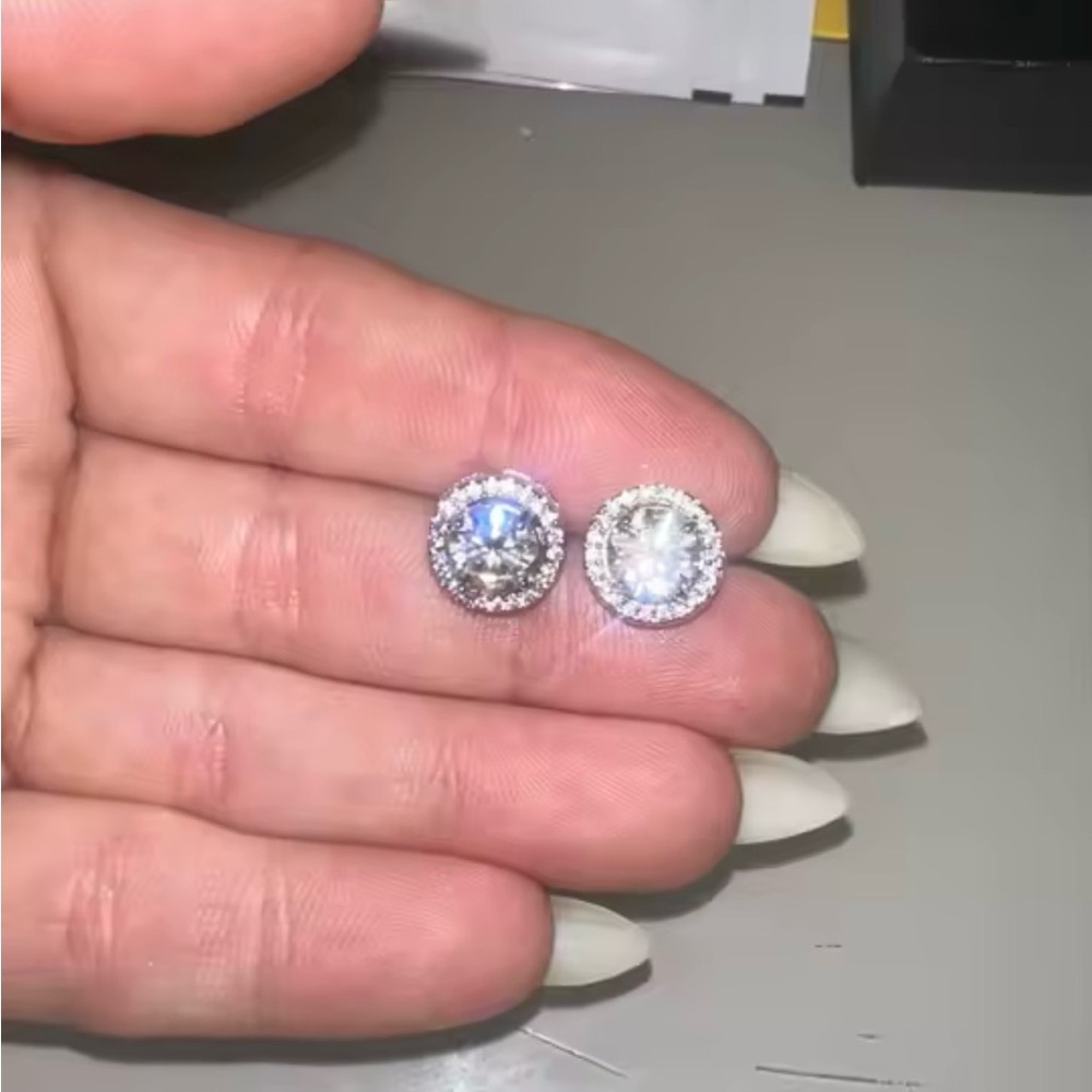 925 Sterling silver moissanite earrings